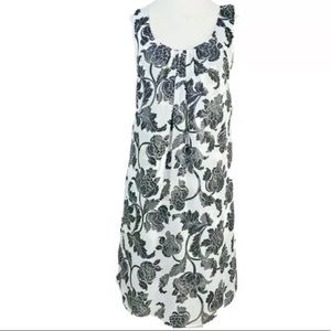WHBM Sleeveless Shift Dress Size 4